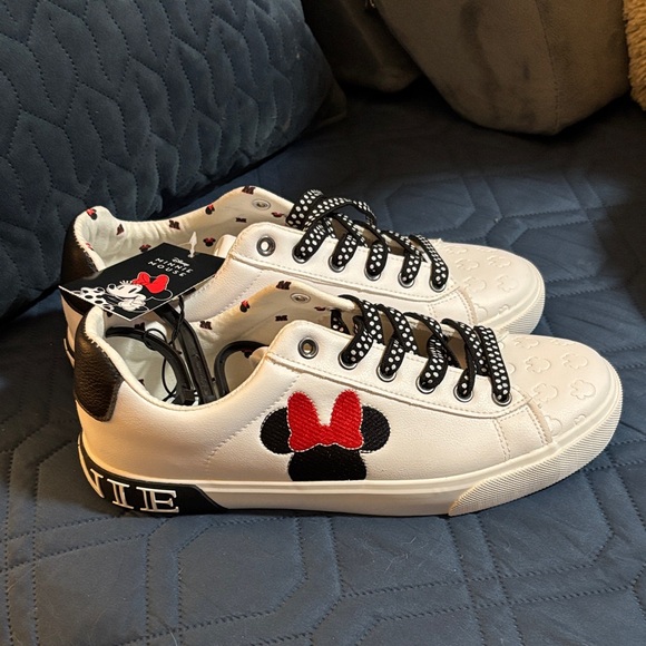 Disney Shoes - Disney White Sneakers with Black Polka Dot Laces and Red Accent